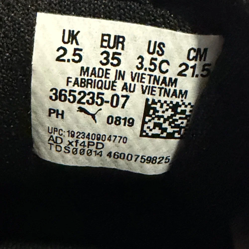 Puma Ferrari Roma‎ Kids Sneakers Black Red White Size 3.5C